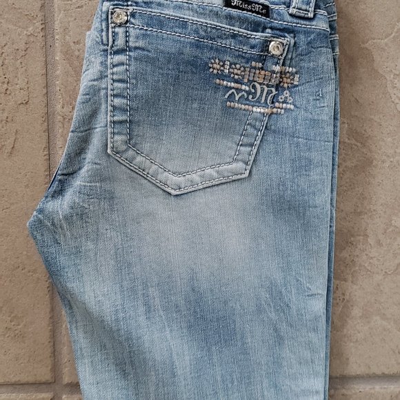 Jeans - Miss Me Skinny Signature Embroidered Cuffed - Size 27 - Picture 6 of 6
